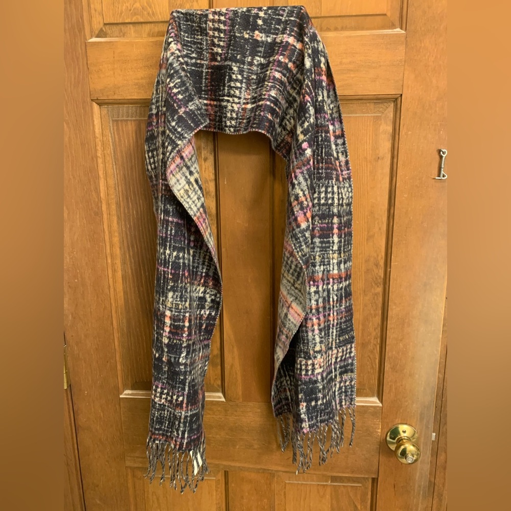 New soft scarf navy with stripes